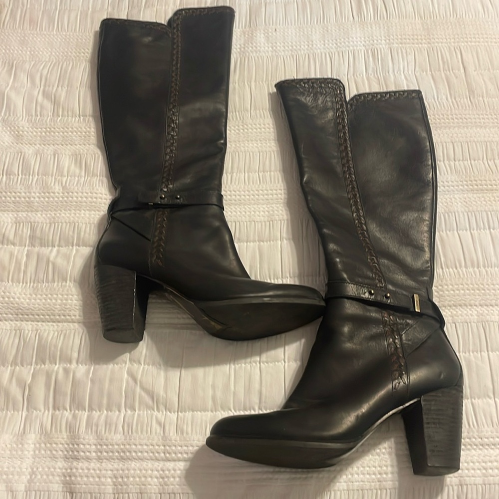 “Ugg” Black Leather high knee boots  3 inches heel